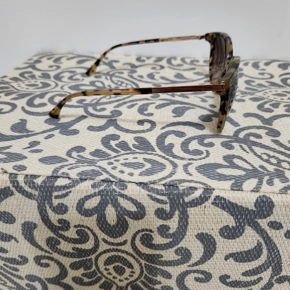 SOLD Kate Spade Shawna Tortoise Sunglasses - Picture 3 of 6